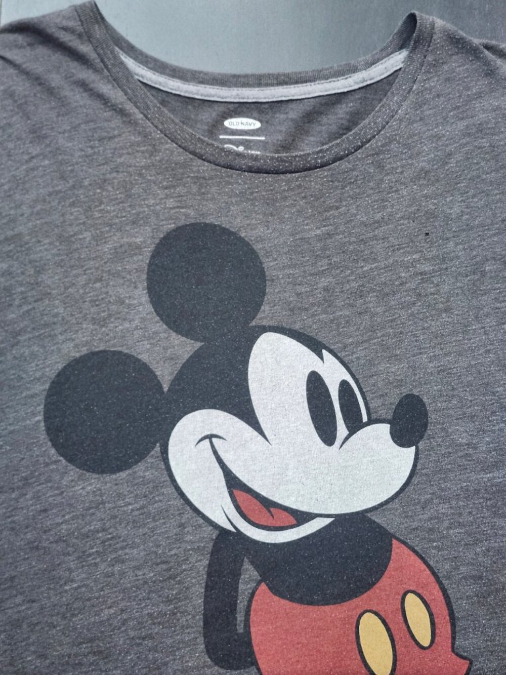 Old Navy × Disney Mickey Mouse T‑Shirt – 2XL – Gray – Classic Graphic Tee